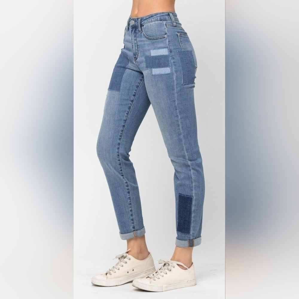 Judy Blue High Rise Medium Wash Patched Straight Leg Boyfriend Fit Jeans 7/28 - Picture 3 of 12